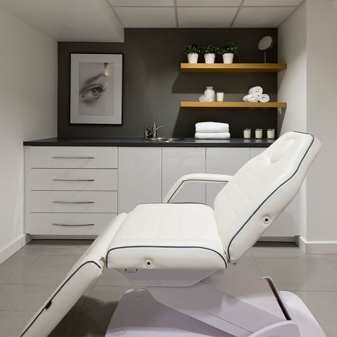 THE GLAM FACTOR | 3883 Rutherford Rd unit 11, Woodbridge, ON L4L 9R8, Canada | Phone: (437) 778-8448
