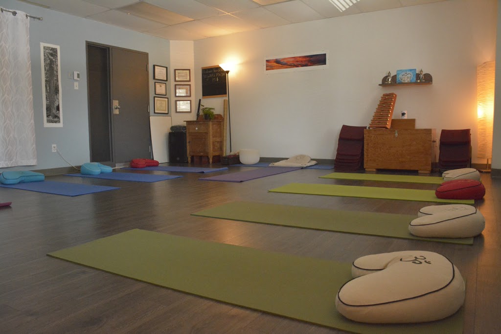 École De Yoga Shantaya De Sorel-Tracy | 201 Rue Robillard local 204, Sorel-Tracy, QC J3P 8C7, Canada | Phone: (450) 743-4566