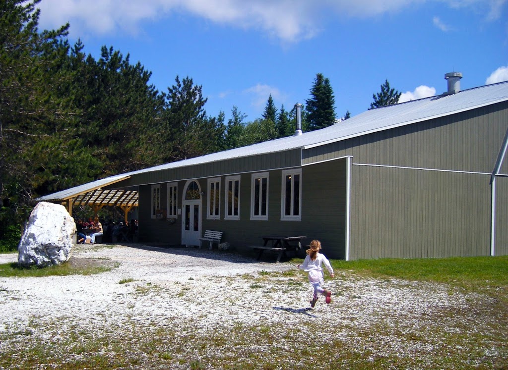 Mine Cristal | 430 Rang 11, Bonsecours, QC J0E 1H0, Canada | Phone: (450) 535-6550