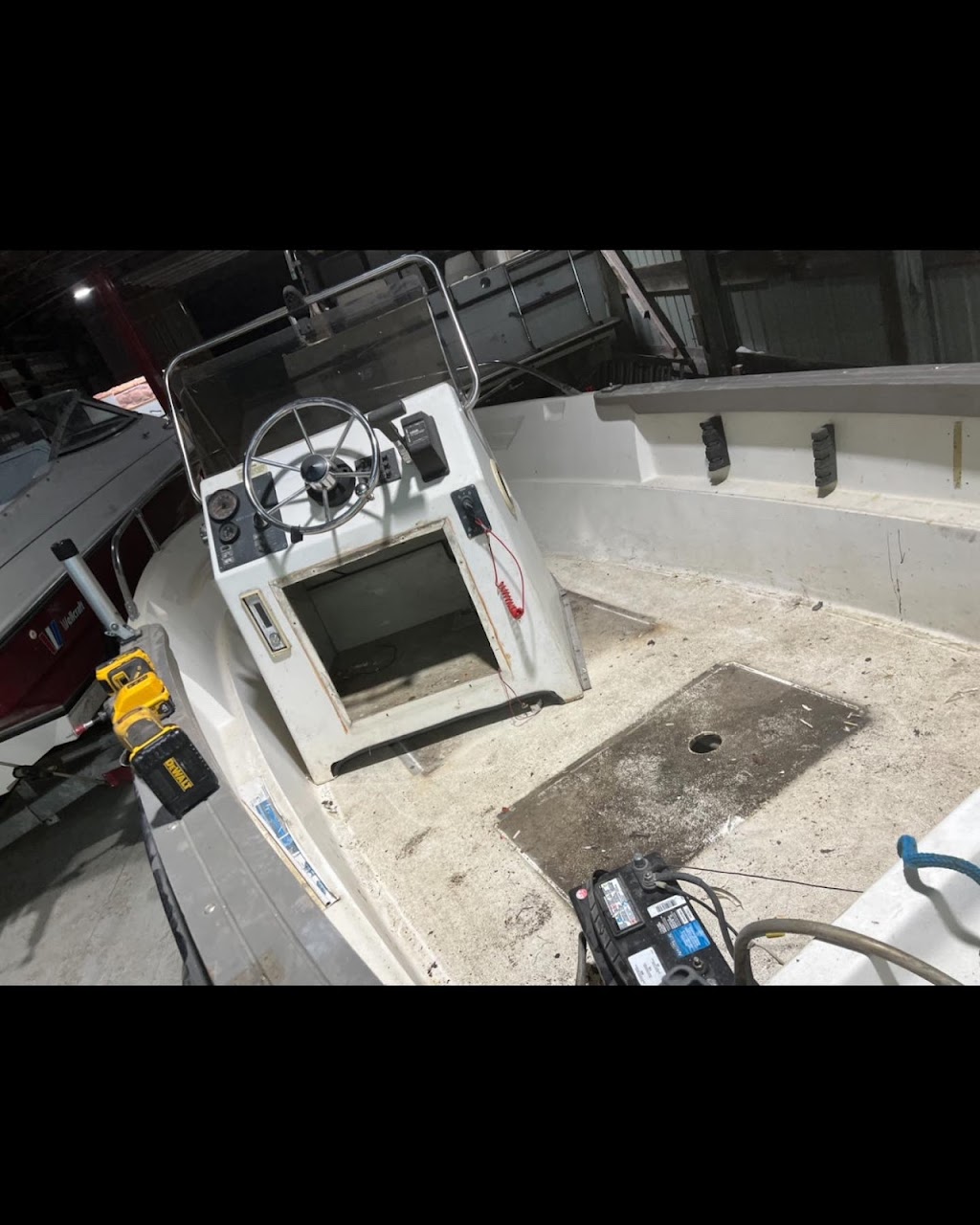 VOLTZ Marine | 5792 Fourth Line Rd, North Gower, ON K0A 2T0, Canada | Phone: (613) 913-2222