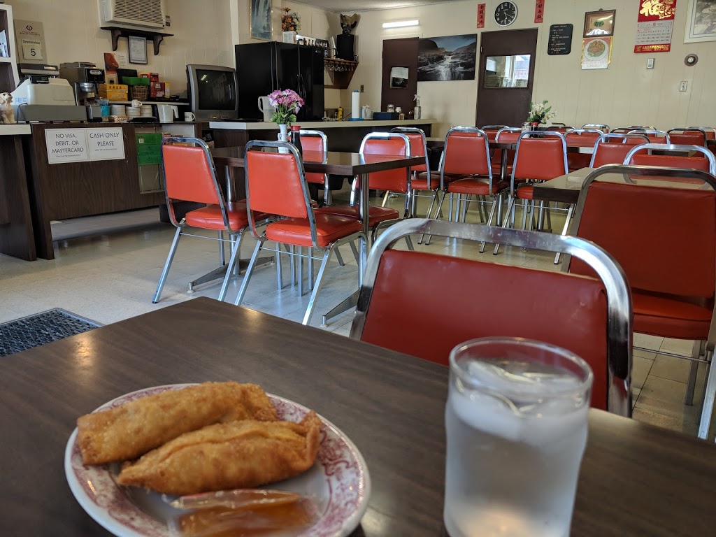 Tavistock Restaurant | 36 Woodstock St S, Tavistock, ON N0B 2R0, Canada | Phone: (519) 655-2171