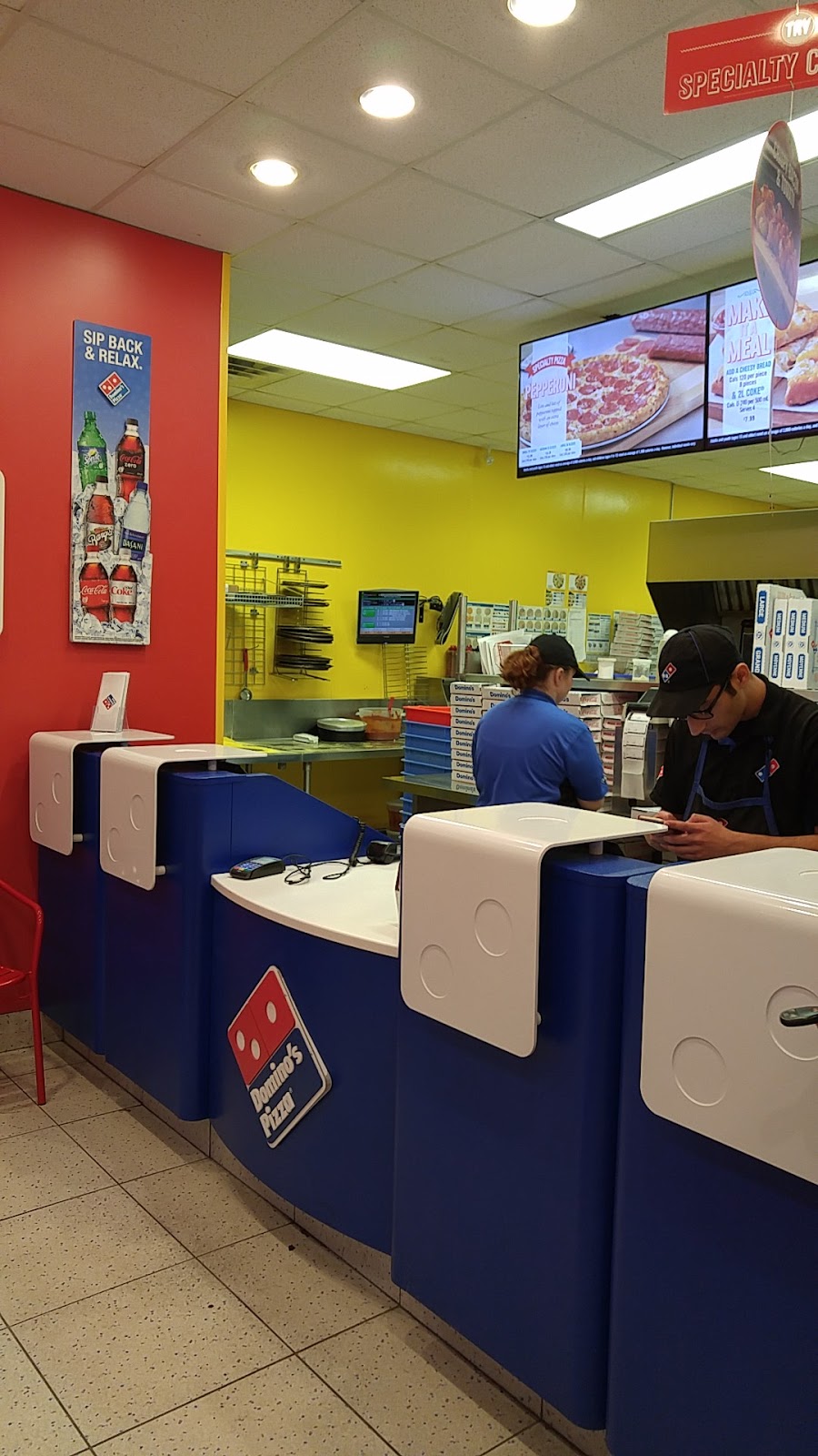 Dominos | 490 Mapleview Dr W, Barrie, ON L4N 6C3, Canada | Phone: (705) 728-0330