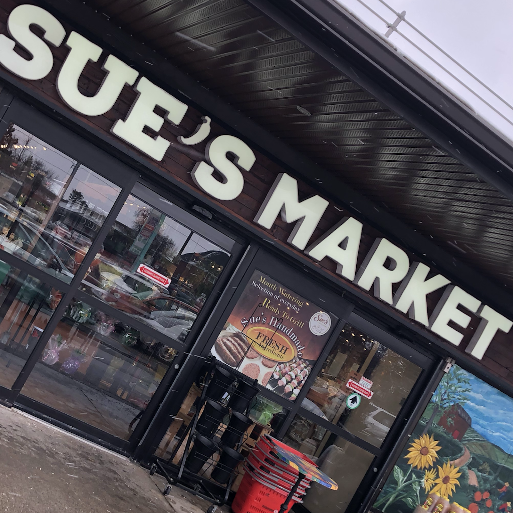 Sues Market | 205 Don Head Village Blvd, Richmond Hill, ON L4C 7R4, Canada | Phone: (905) 737-0520