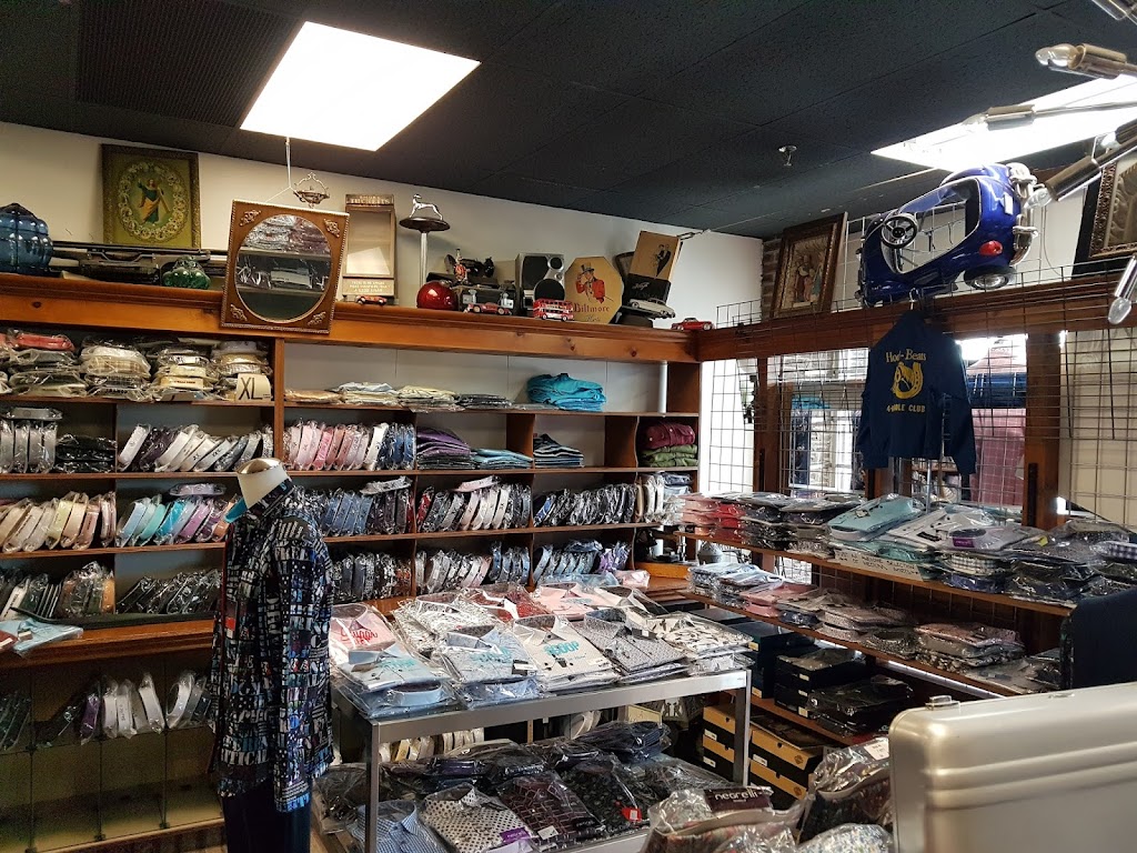 Bolton Mens Wear(B M W) | 15 Allan Dr, Bolton, ON L7E 2B5, Canada | Phone: (905) 857-5383