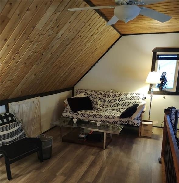 Chalet Noir sur Blanc | 20 Rue de la Sapinière, Saint-Côme, QC J0K 2B0, Canada | Phone: (450) 358-1248
