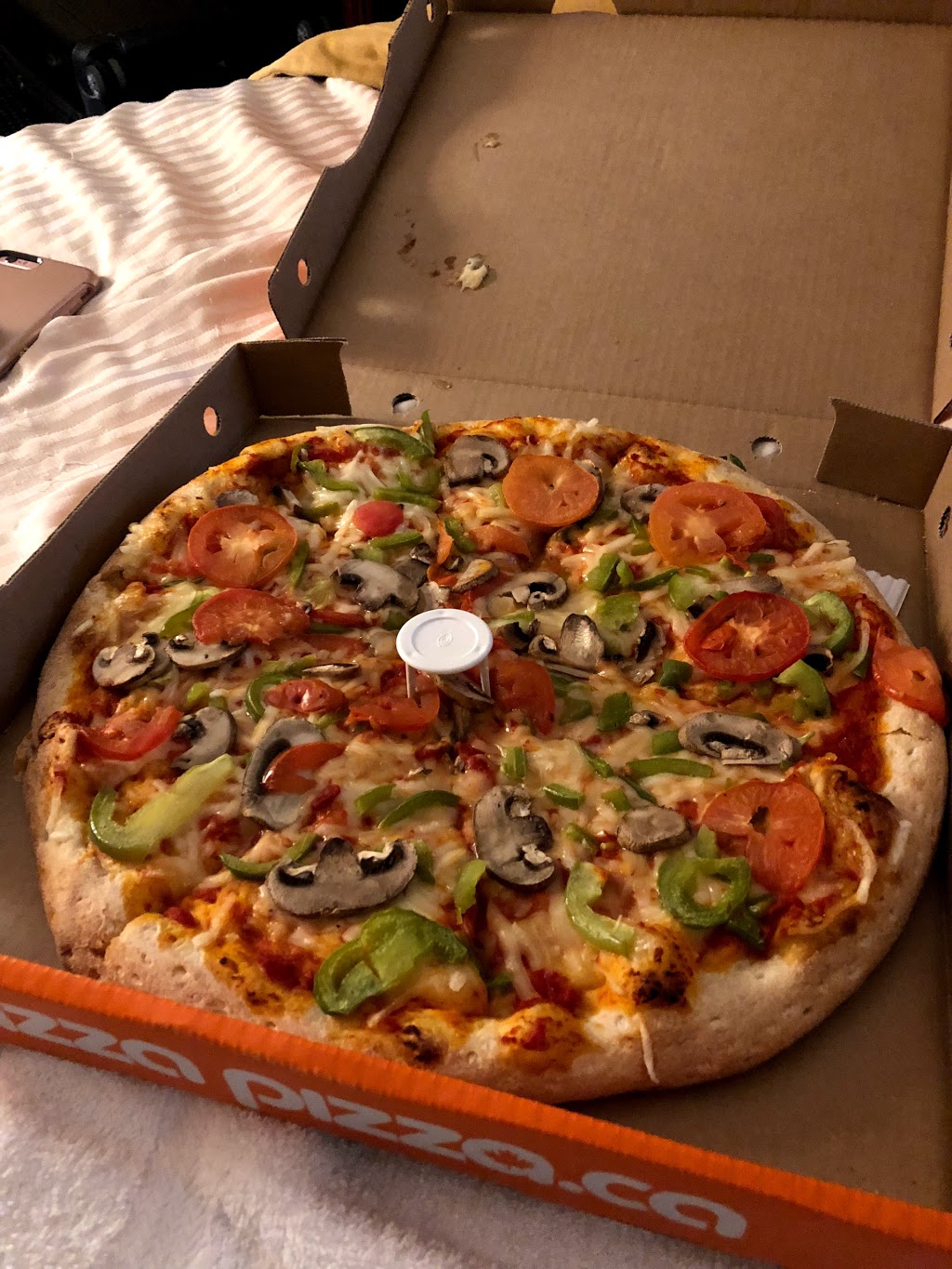 Pizza Pizza | 7070 McLaughlin Rd, Mississauga, ON L5W 1W7, Canada | Phone: (416) 967-1111