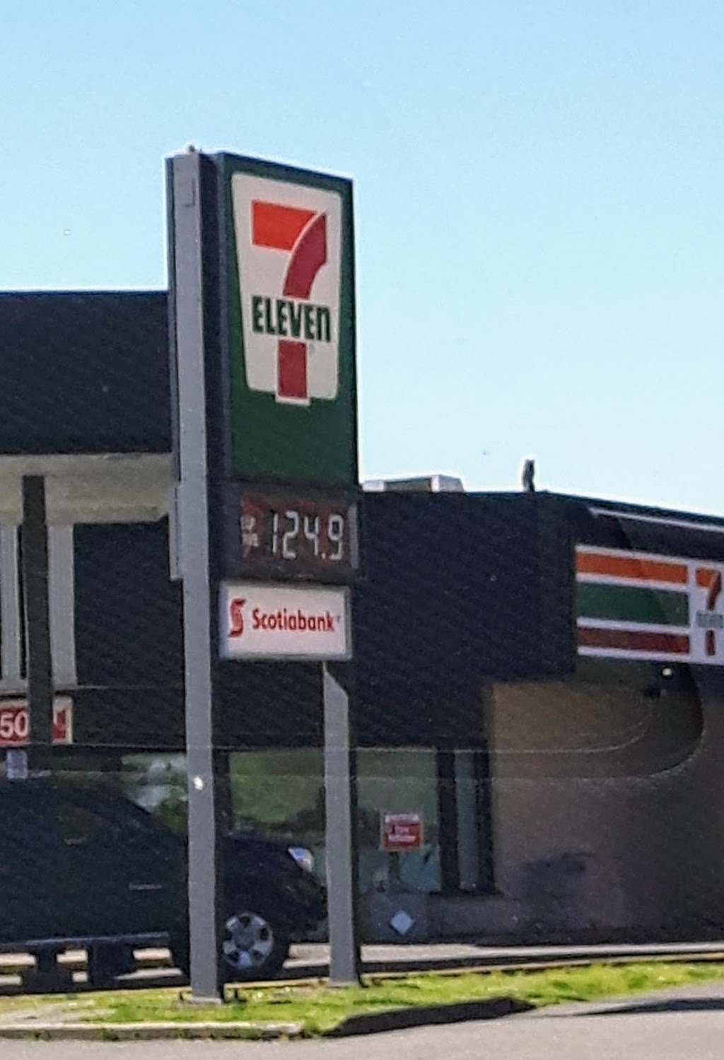 7-Eleven | 506 Fifth St, Nanaimo, BC V9R 1P1, Canada | Phone: (250) 754-5631