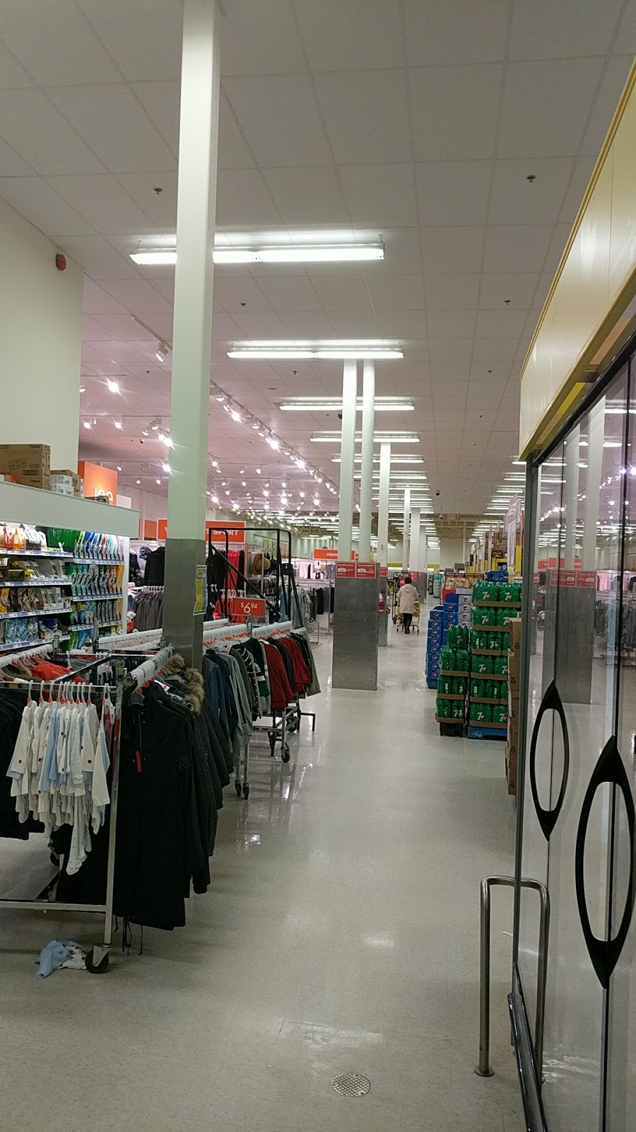 Maxi & Cie | 940 Chemin du Sault, Saint-Romuald, QC G6W 5M6, Canada | Phone: (418) 839-5540