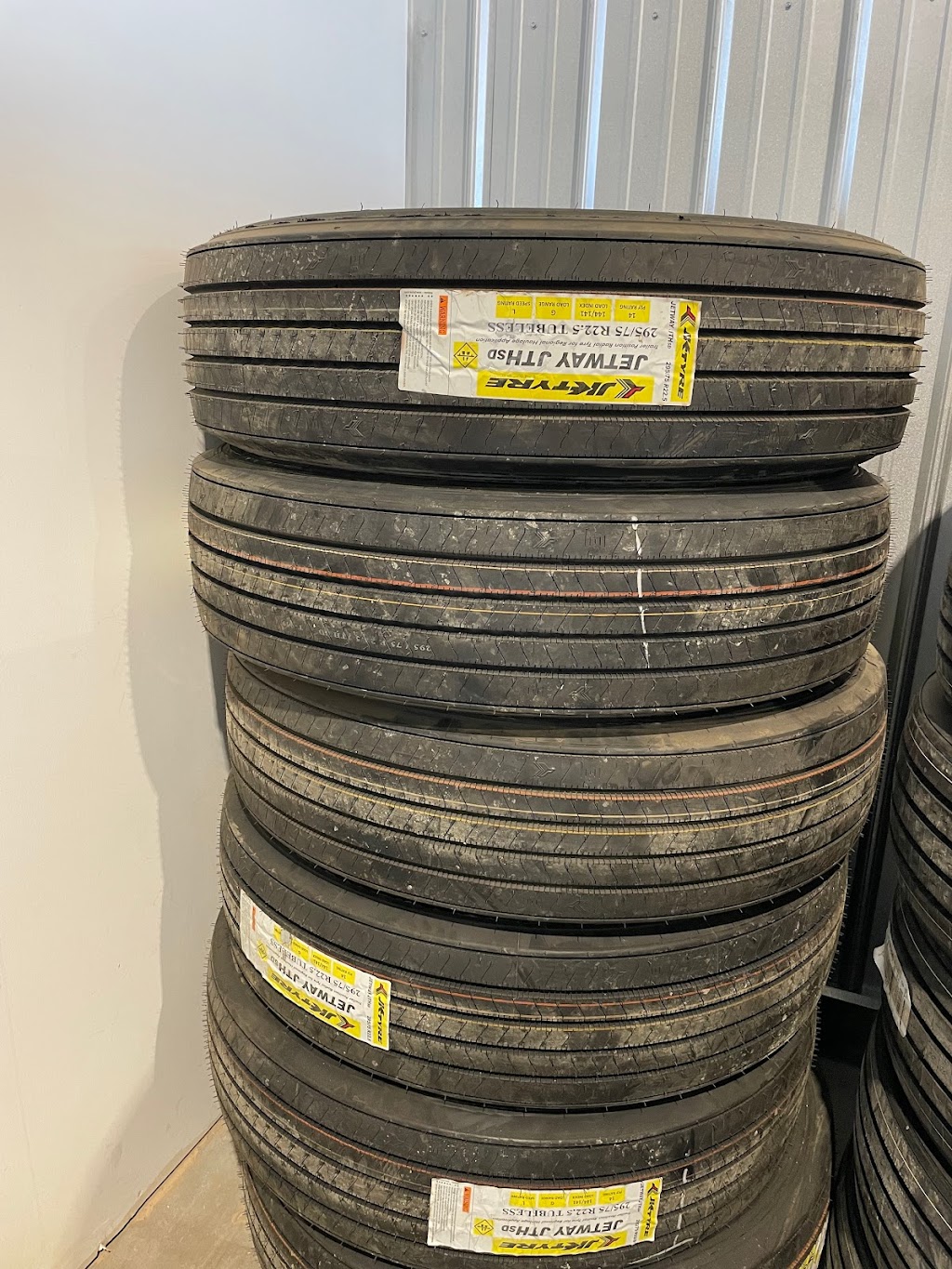 Perfect tire & repair services | Unit 5 9third street, West Saint Paul, MB R2P 1L4, Canada | Phone: (204) 890-7070