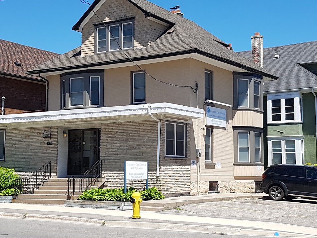 Community Care Midwives | 135 Simcoe St N, Oshawa, ON L1G 4S6, Canada | Phone: (905) 723-6088