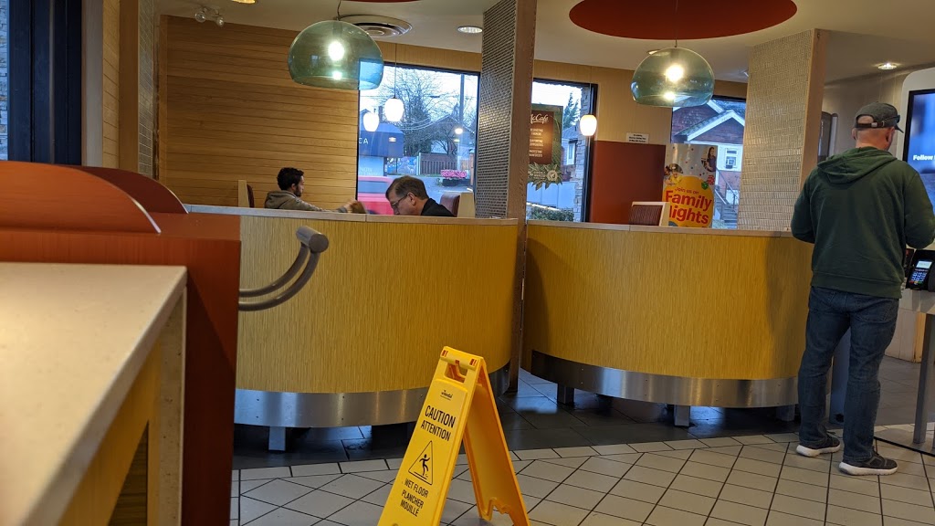 McDonalds | 193 Nicol St, Nanaimo, BC V9R 4T1, Canada | Phone: (250) 754-5123