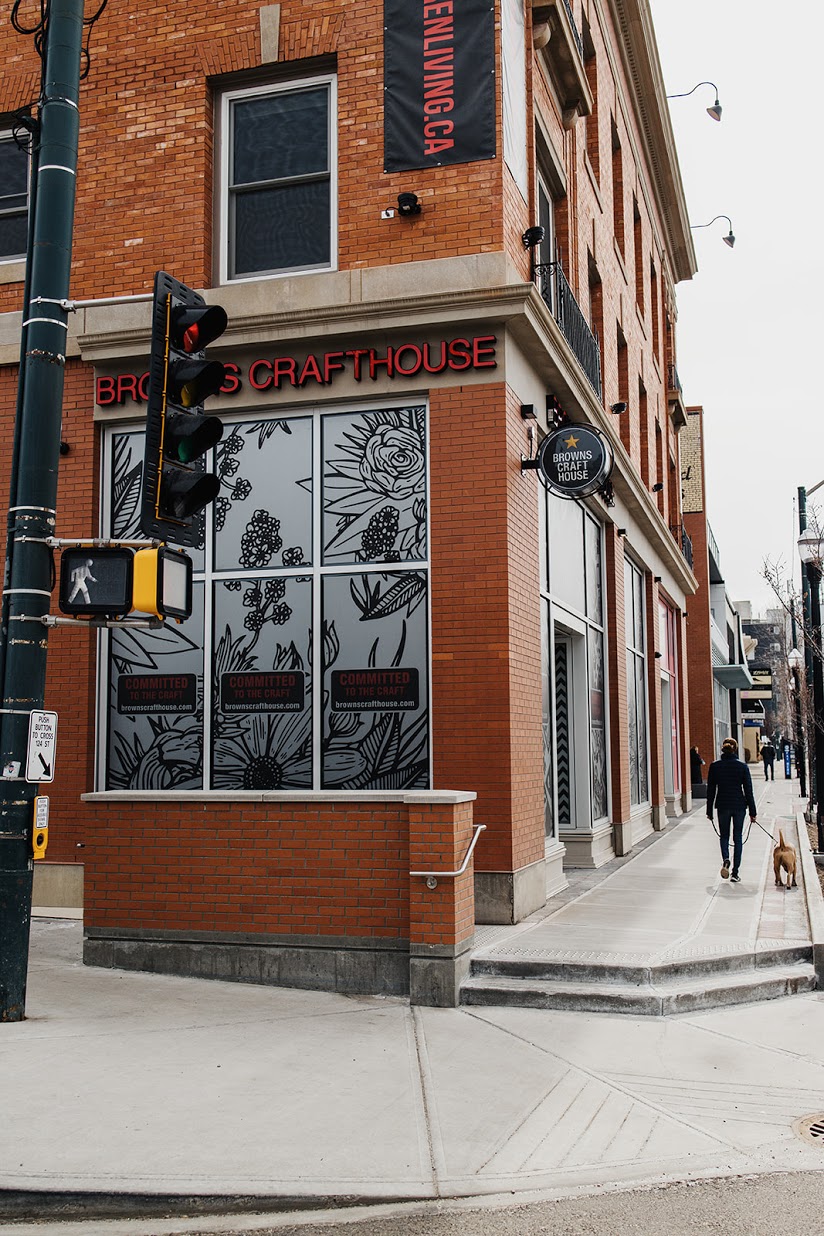 Browns Crafthouse 124th St. | 10141 124 St, Edmonton, AB T5N 1P5, Canada | Phone: (780) 761-1240