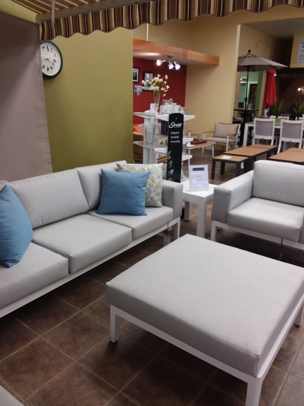 Rova Patio | 1525 Chemong Rd, Peterborough, ON K9J 6X2, Canada | Phone: (705) 876-9707