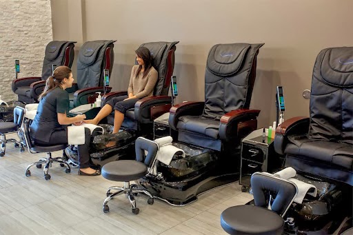 Lmar Nail Bar | 580 Fanshawe Park Rd E, London, ON N5X 1L1, Canada | Phone: (519) 850-9696