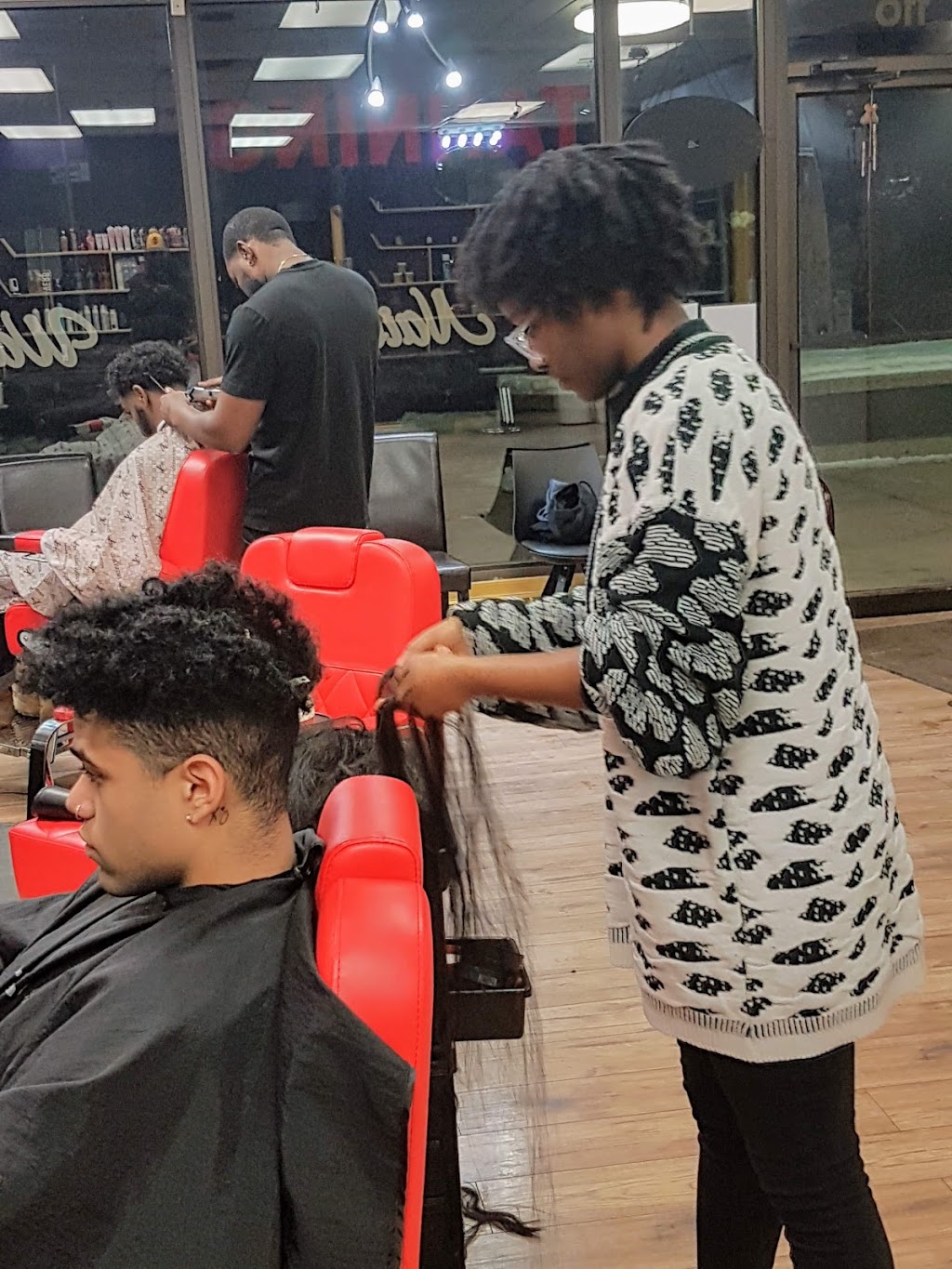 Legacy Barbershop & Salon | 8930 Jasper Ave, Edmonton, AB T5H 4E9, Canada | Phone: (587) 928-2840