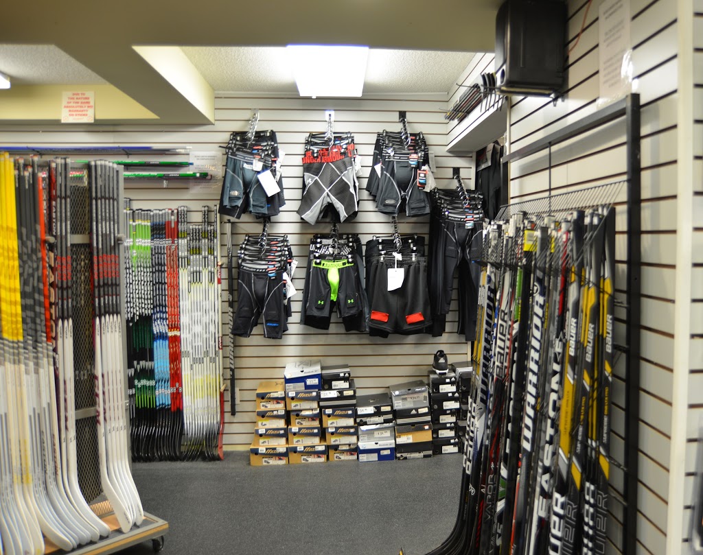 Petes Sports & Repairs | store | 649 Oxford St E, London, ON N5Y 3J2, Canada | 5194339555 OR +1 519-433-9555