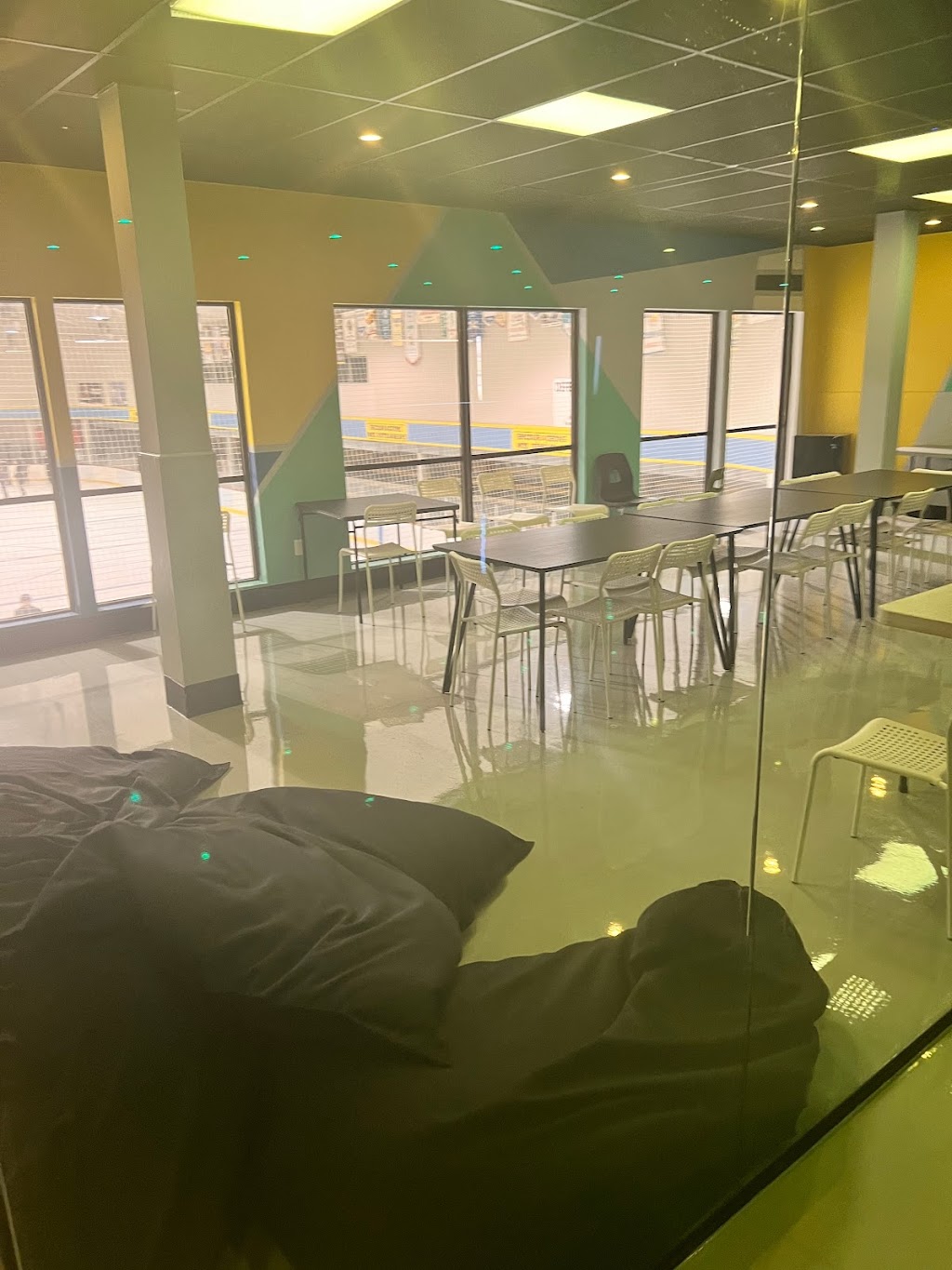 Palais du Patin | 100 Av. de Delson, Delson, QC J5B 1S3, Canada | Phone: (450) 632-1050