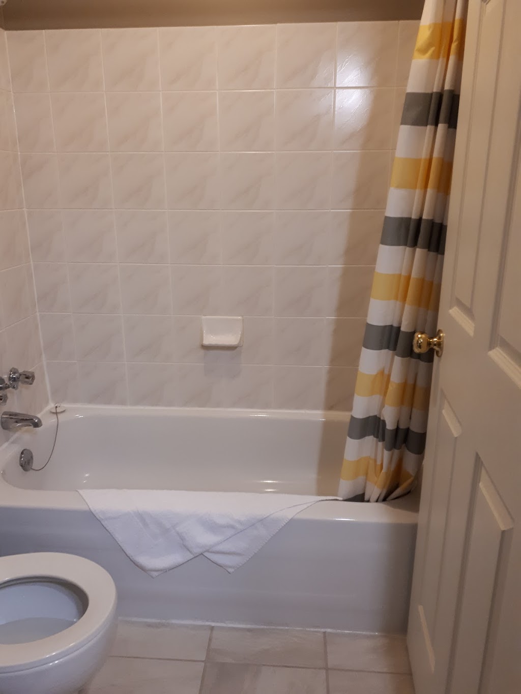 Motel LExquise | 79 QC-147, Coaticook, QC J1A 2S2, Canada | Phone: (819) 849-4897