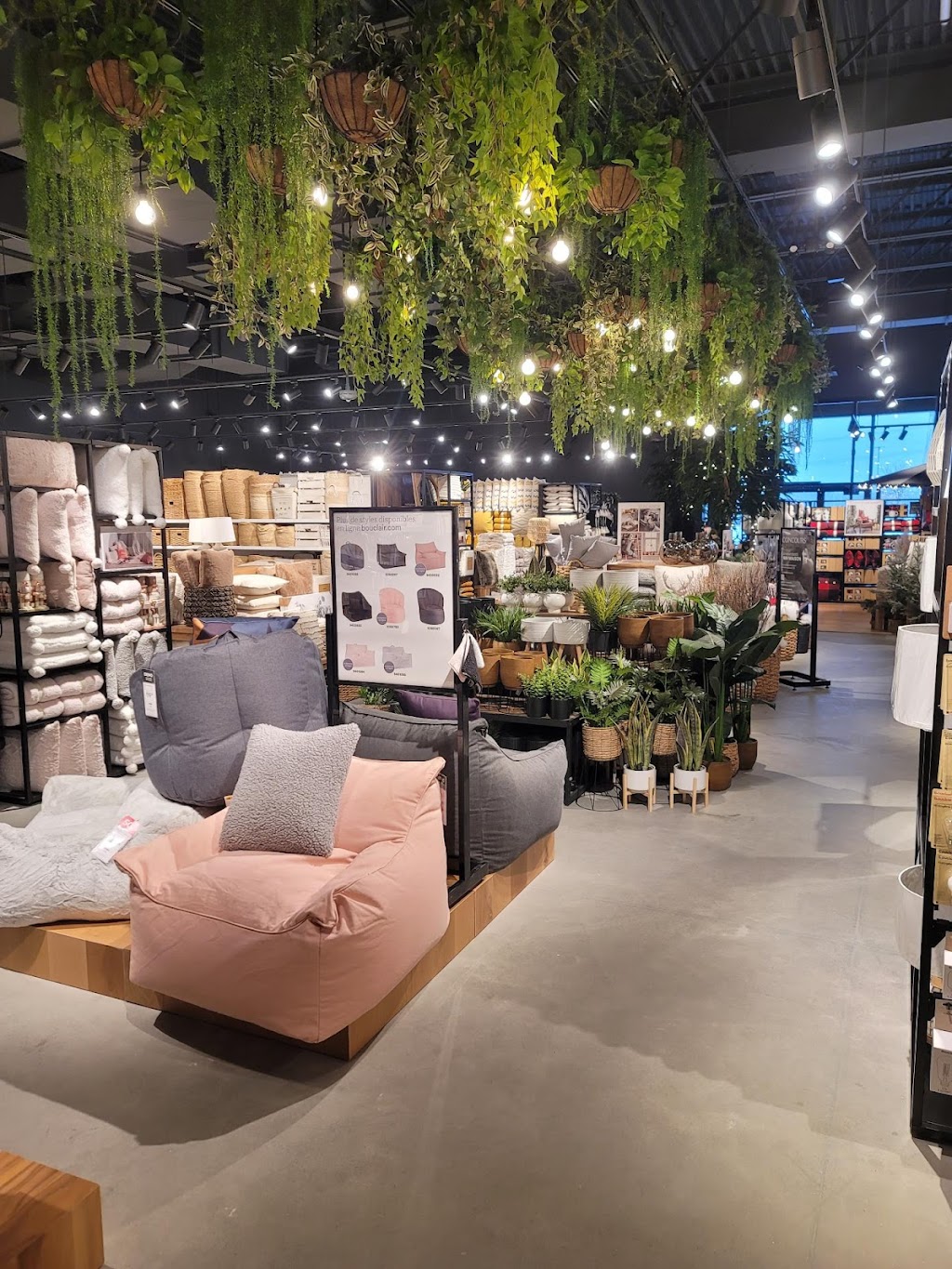 Bouclair Saint-Bruno, QC | 503 Bd des Promenades, Saint-Bruno-de-Montarville, QC J3V 6A8, Canada | Phone: (450) 461-3738