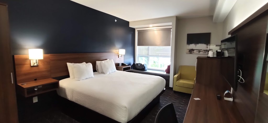 Microtel Inn & Suites by Wyndham Kelowna | 365 Mills Rd, Kelowna, BC V1X 4G9, Canada | Phone: (778) 484-0102