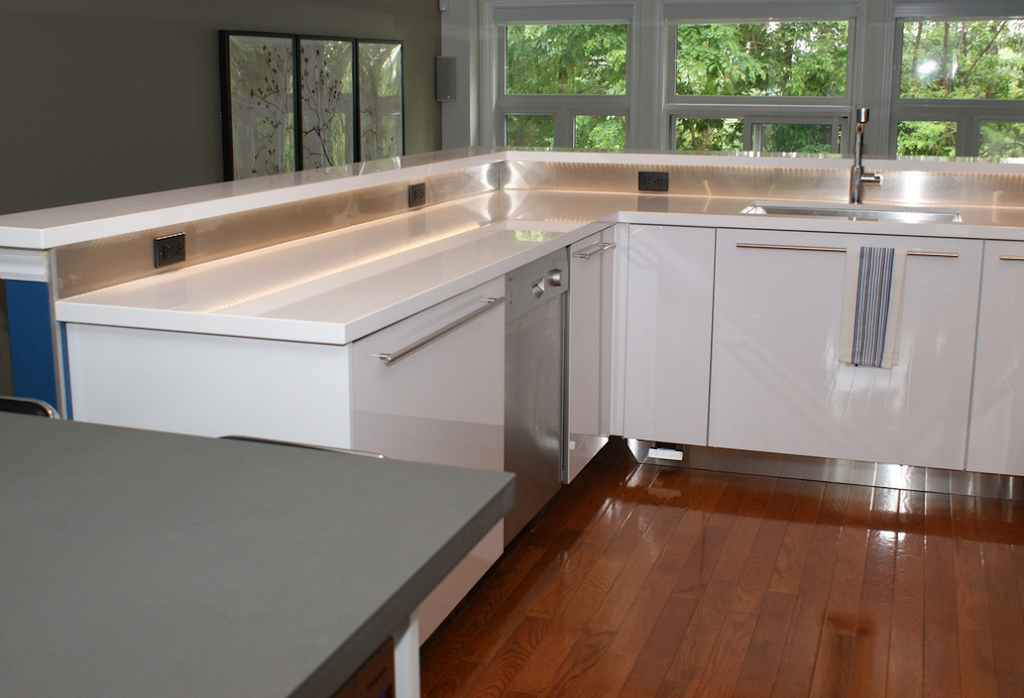 Wolfe Custom Cabinetry Ltd | 59 Howden Rd , #F, Toronto, ON M1R 3C7, Canada | Phone: (416) 823-8620
