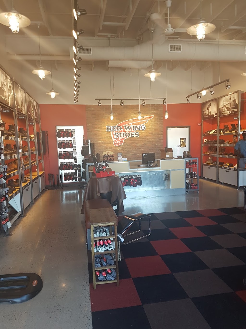 Red Wing Shoe Store | 3-425 Victoria Ave E, Regina, SK S4N 0N8, Canada | Phone: (306) 525-8554