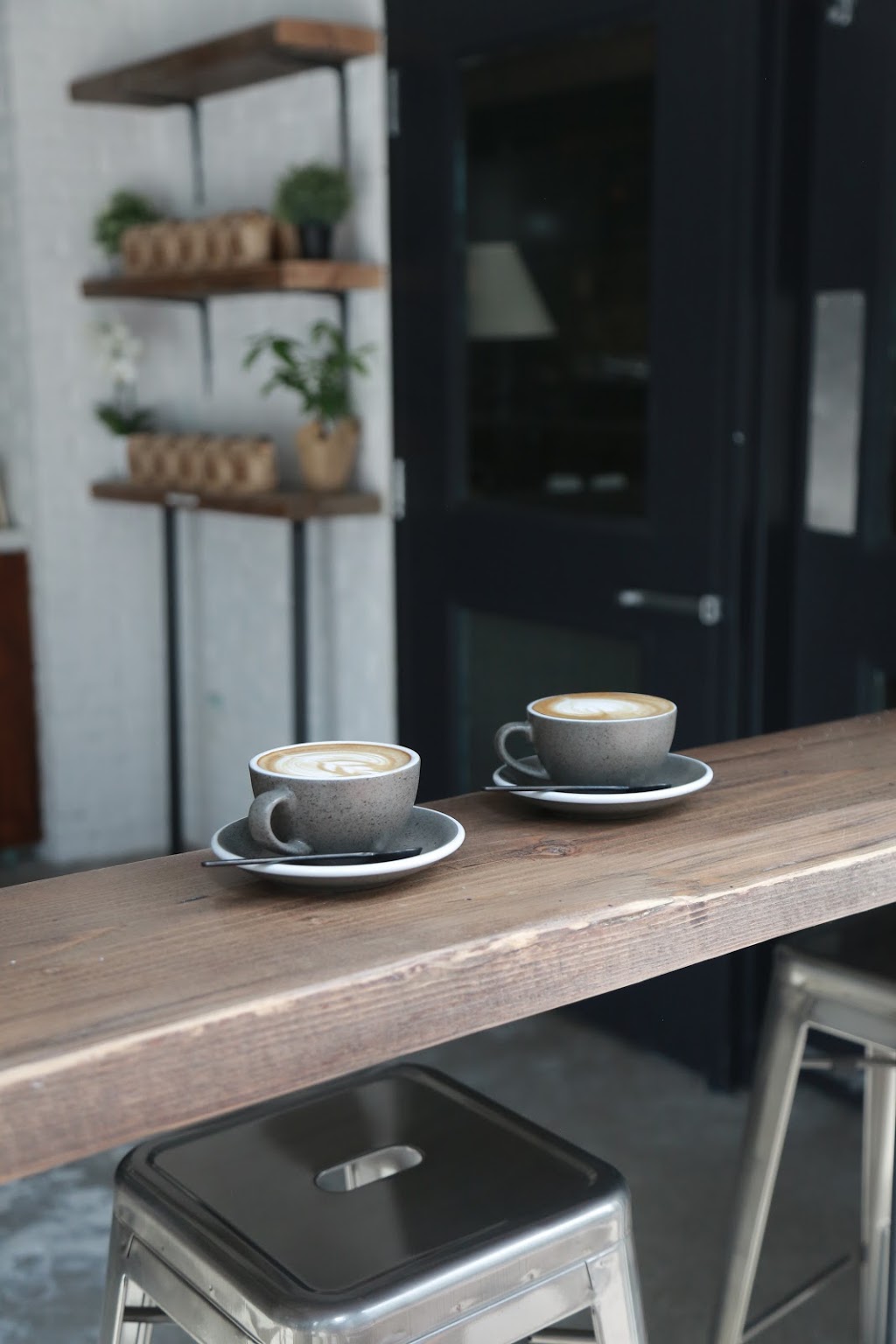 The Social Blend | 130 Eglinton Ave E, Toronto, ON M4P 2X9, Canada | Phone: (416) 484-9919