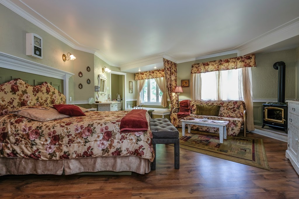 Auberge Le Louis Philippe II | 5650 Rue Principale, Lourdes-de-Joliette, QC J0K 1K0, Canada | Phone: (450) 753-5019