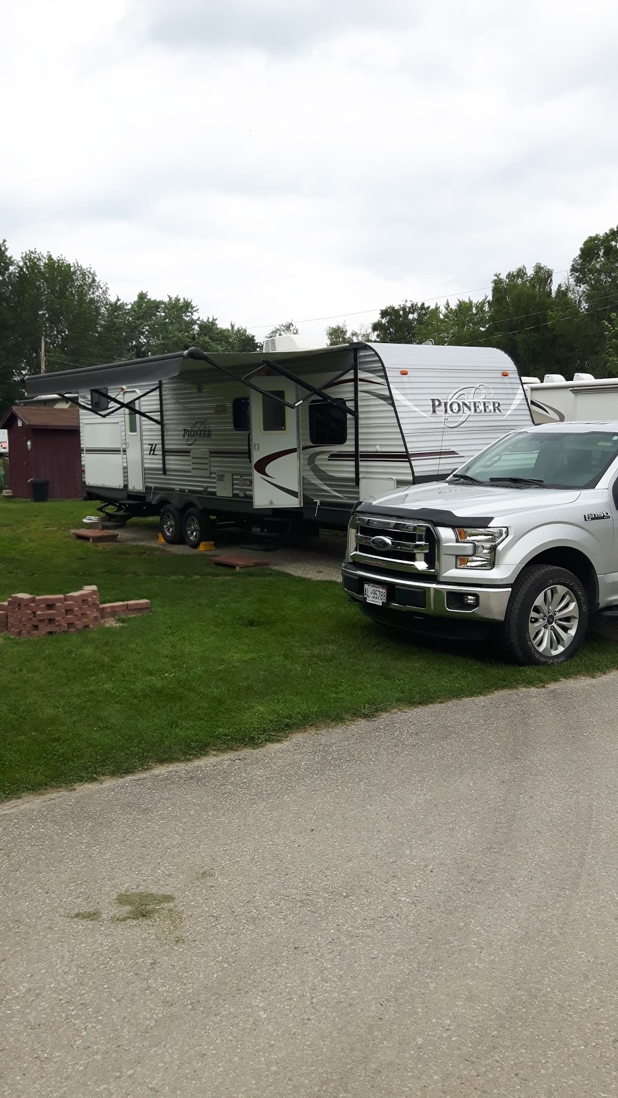 Lyons Little Austria | 137 6th Concession, Burford, ON N0E 1A0, Canada | Phone: (519) 449-5612