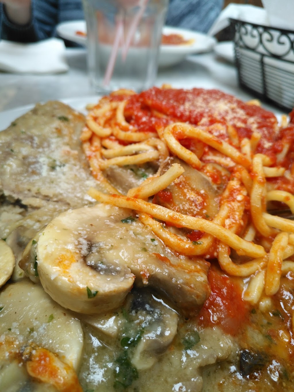 Mamma Martino’s Restaurant | 624 The Queensway, Etobicoke, ON M8Y 1K3, Canada | Phone: (416) 251-3337