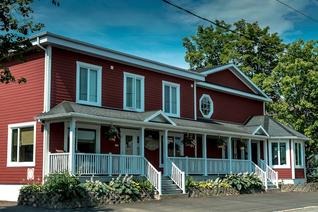 Petite Villa | 550 Rue Blondeau, Saint-Pascal, QC G0L 3Y0, Canada | Phone: (418) 492-7683