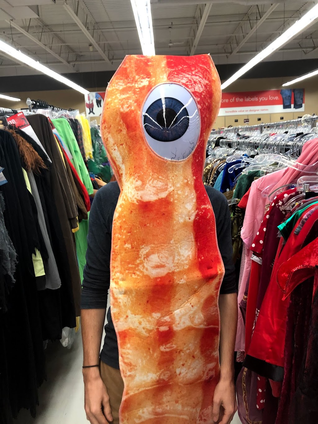 Value Village | 915 Memorial Ave, Thunder Bay, ON P7B 4A1, Canada | Phone: (807) 345-3232