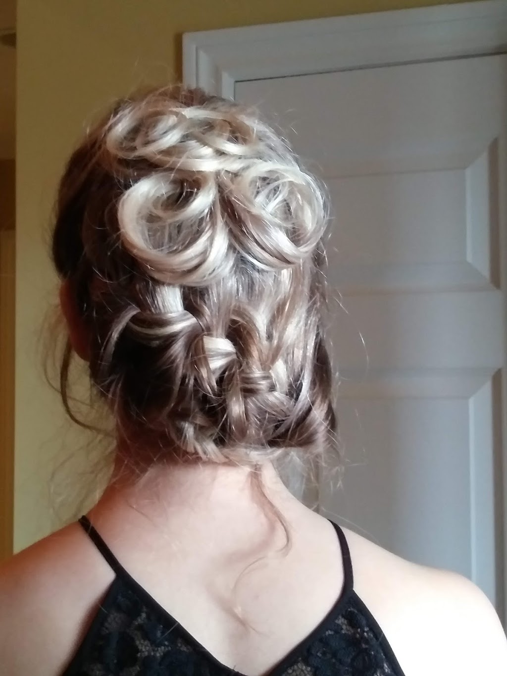 Northernlights Hair Studio | 965 Nantyr Dr, Innisfil, ON L9S 1S7, Canada | Phone: (705) 431-2899