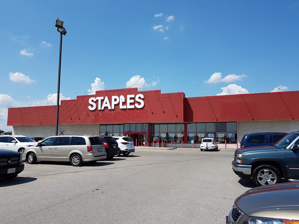 Staples Brantford | 595 West St, Brantford, ON N3R 7C5, Canada | Phone: (519) 752-3367