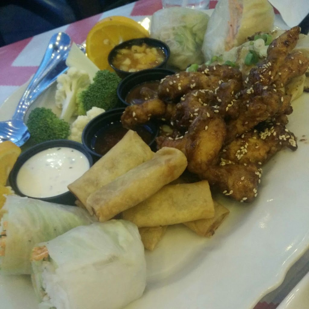 Cambo Beach Restaurant | 914 Lakeshore Dr, Penticton, BC V2A 1B7, Canada | Phone: (778) 476-7888