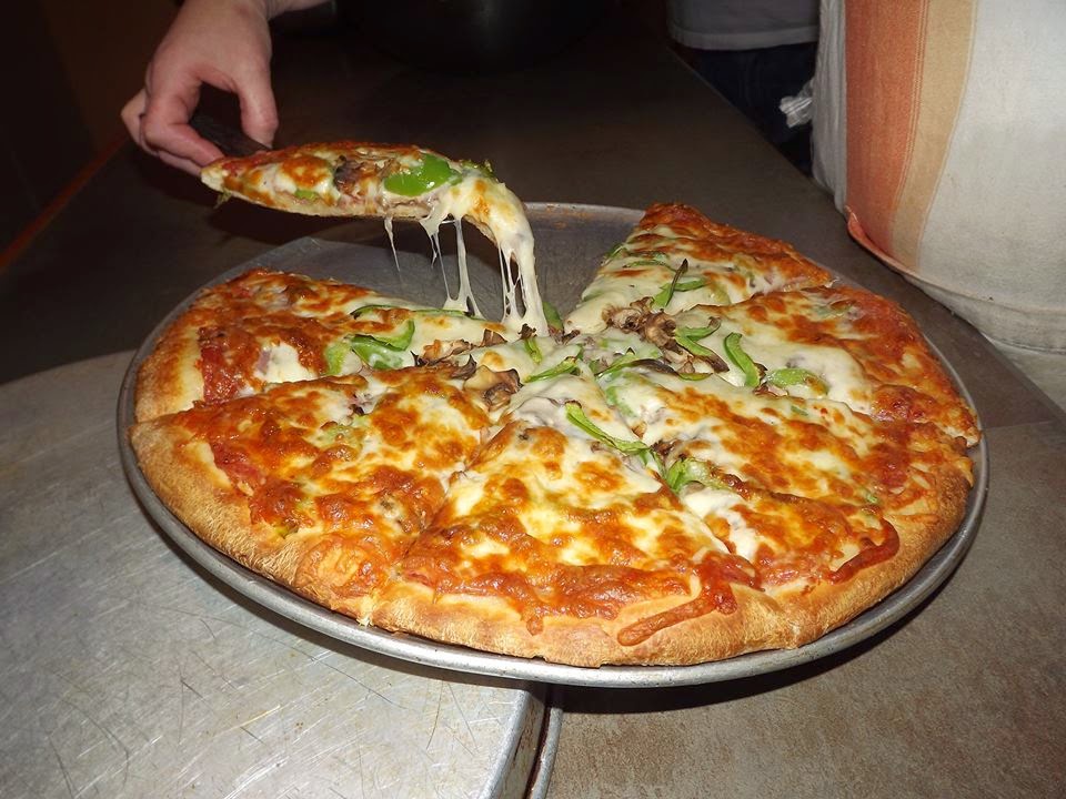 Poppas Pizzeria | 120 Alberni Hwy, Parksville, BC V9P 2G4, Canada | Phone: (250) 248-9121