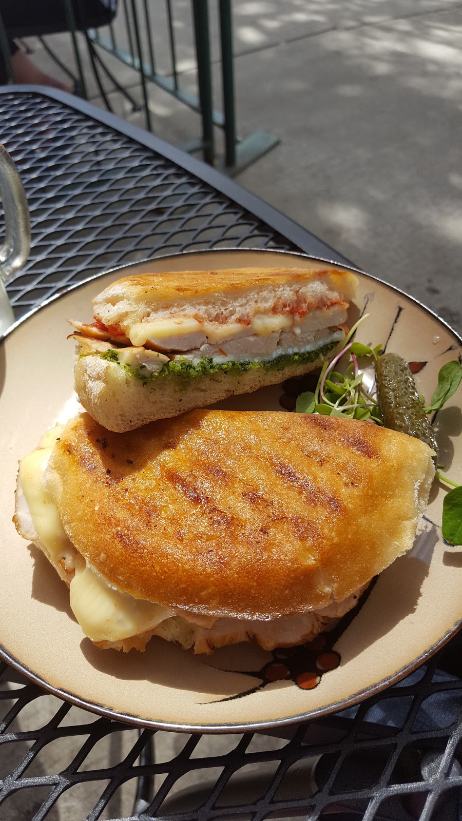 Shirlee Bird Cafe | Sycamore Square, 1200 Harris Ave #100, Bellingham, WA 98225, USA | Phone: (360) 746-2288