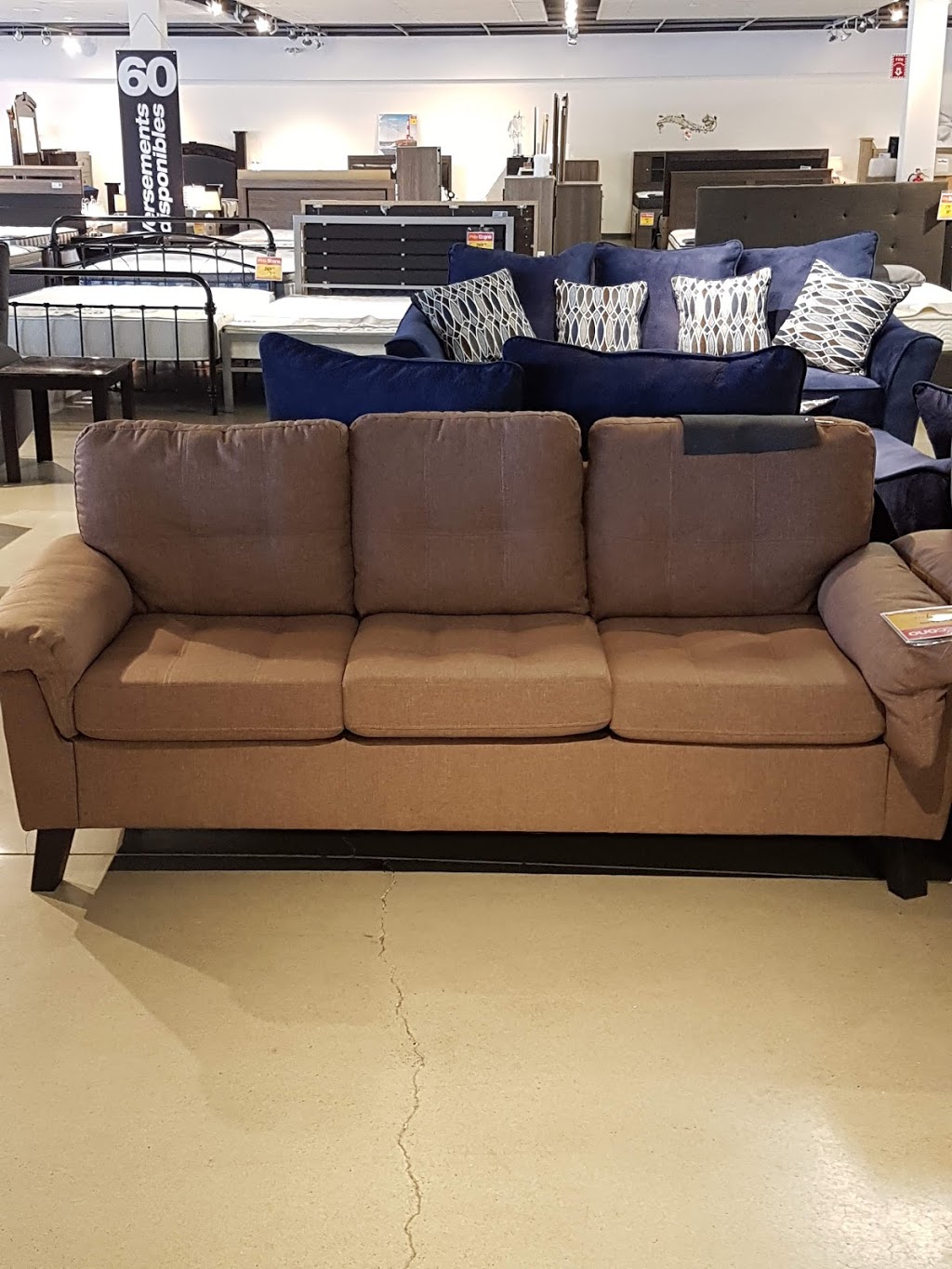 EconoMax | 8220 Boulevard Taschereau, Brossard, QC J4X 2T2, Canada | Phone: (450) 999-2764