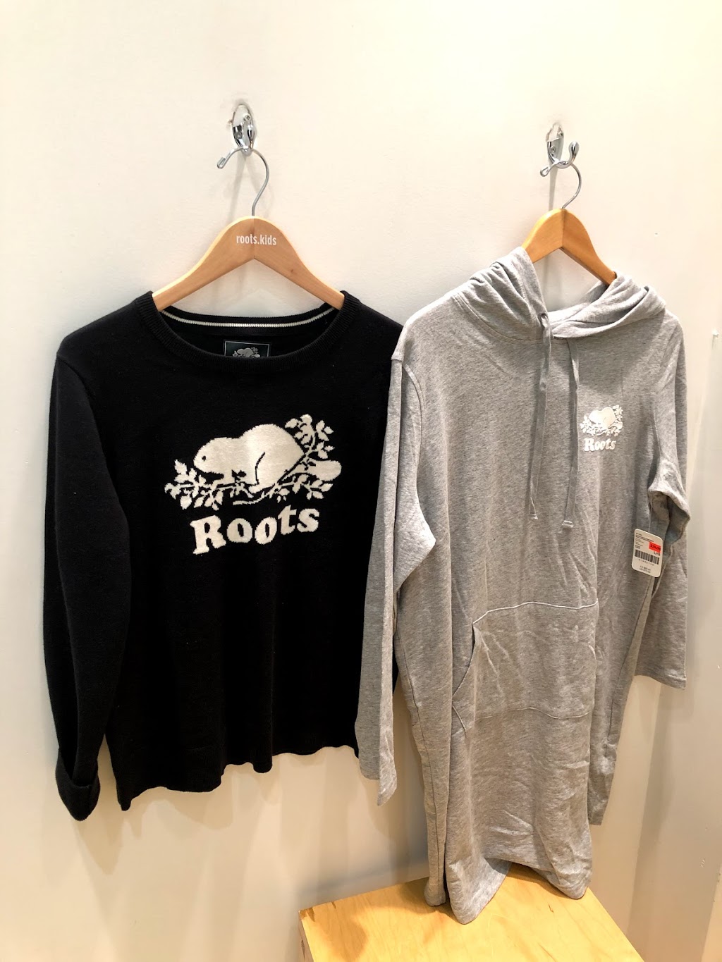 Roots | 3120 Boulevard de la Gare Unit 210, Vaudreuil-Dorion, QC J7V 0J5, Canada | Phone: (450) 455-5960