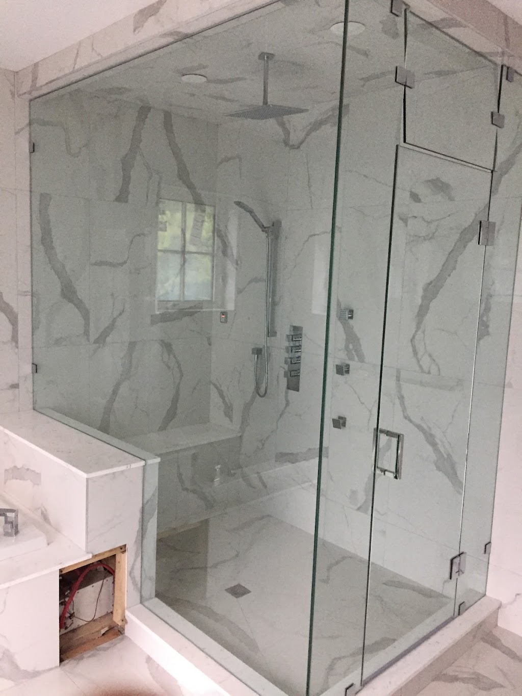 Western Canadian Glass | 14003 60 Ave, Surrey, BC V3X 2N2, Canada | Phone: (604) 729-8409
