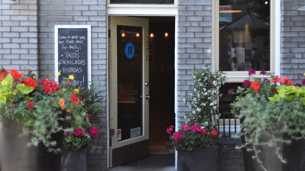Mesa Familiar | 1296 Gladstone Ave, Victoria, BC V8T 1G6, Canada | Phone: (778) 265-4725