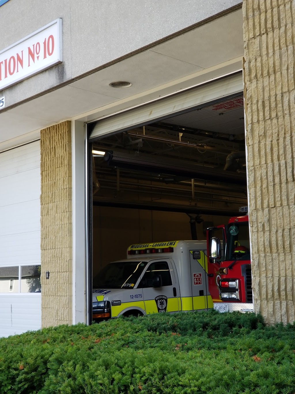 London Fire Station 10 | 2125 Trafalgar St, London, ON N5V 4Z7, Canada | Phone: (519) 661-4565