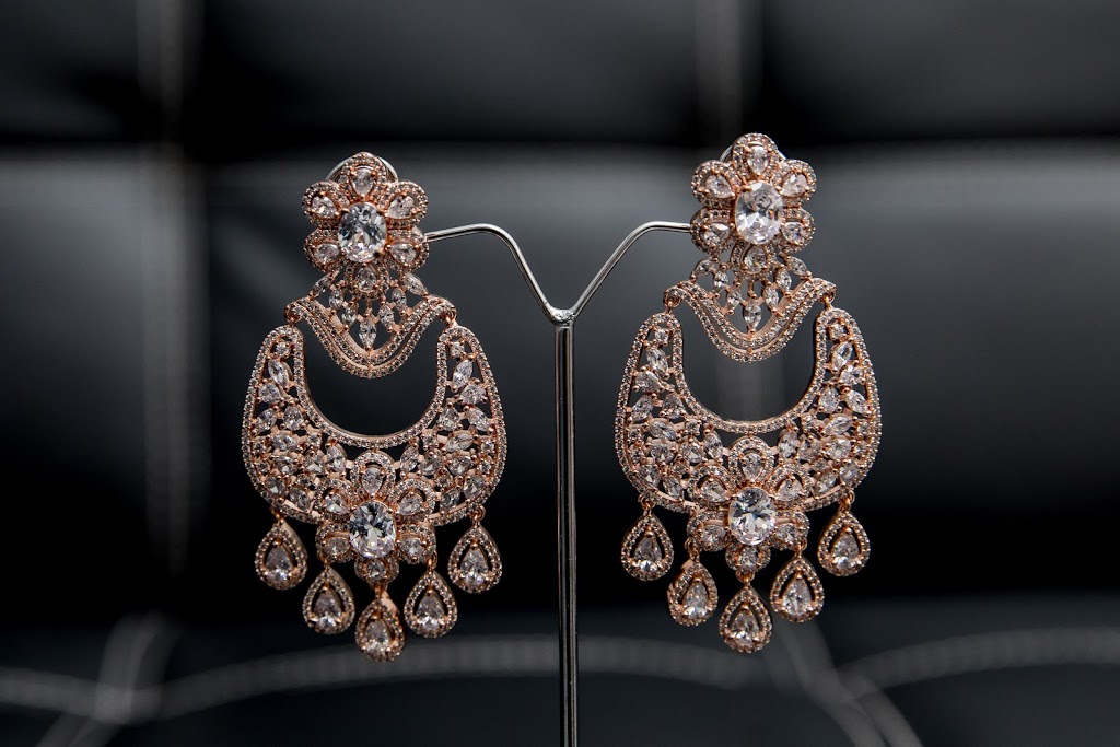 Rangoli Silks Boutique | 20 New Delhi Dr unit 76, Markham, ON L3S 0B5, Canada | Phone: (905) 554-4654