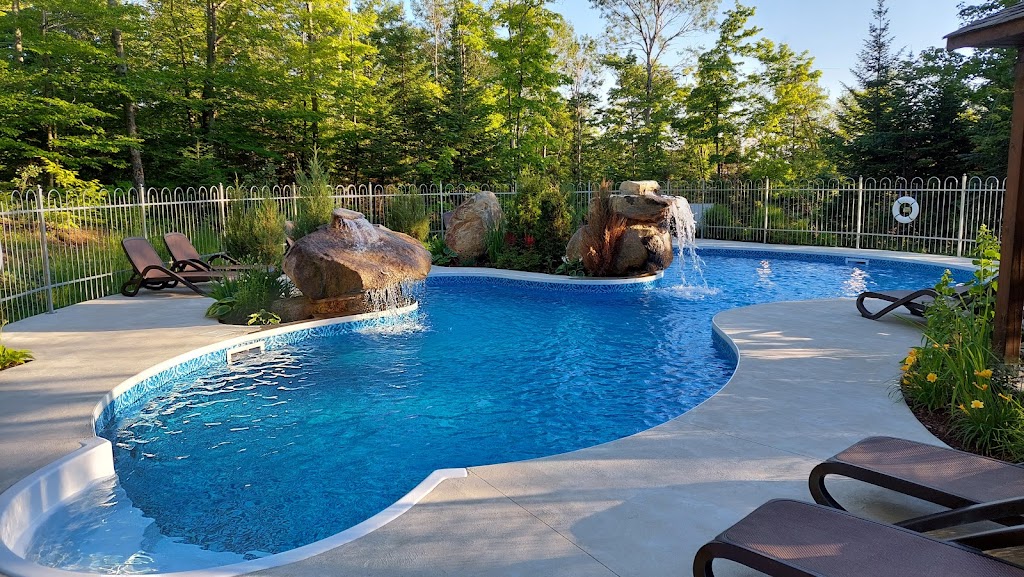 Chalets Évasion | 177 Rue des Cèdres, Entrelacs, QC J0T 2E0, Canada | Phone: (514) 347-2422