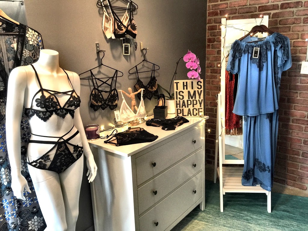Angel Cupboard Boutique | 281 Woodbridge Ave #27, Woodbridge, ON L4L 0C6, Canada | Phone: (905) 605-3143