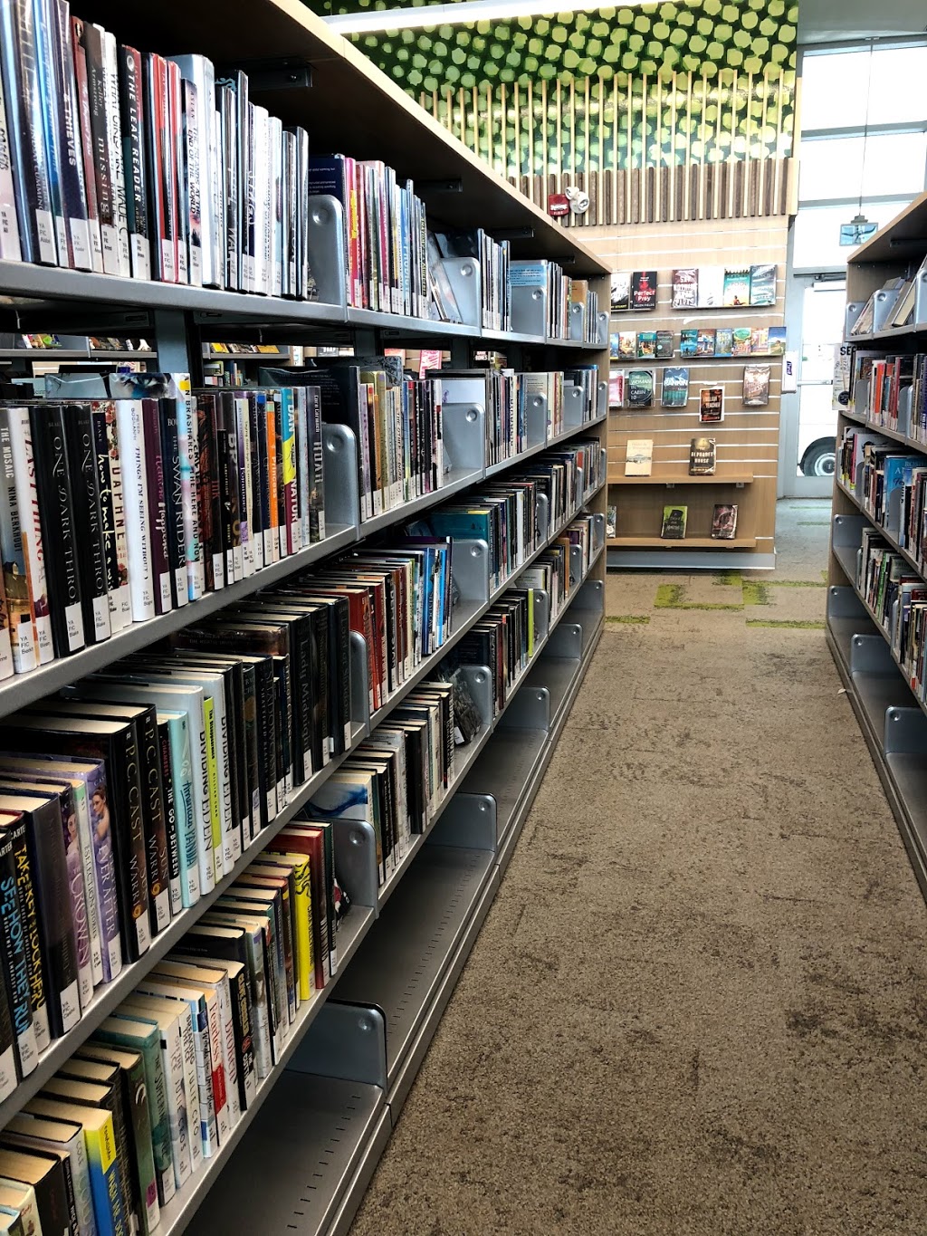 Vellore Village Library | 1 Villa Royale Ave, Woodbridge, ON L4H 2Z7, Canada | Phone: (905) 653-7323