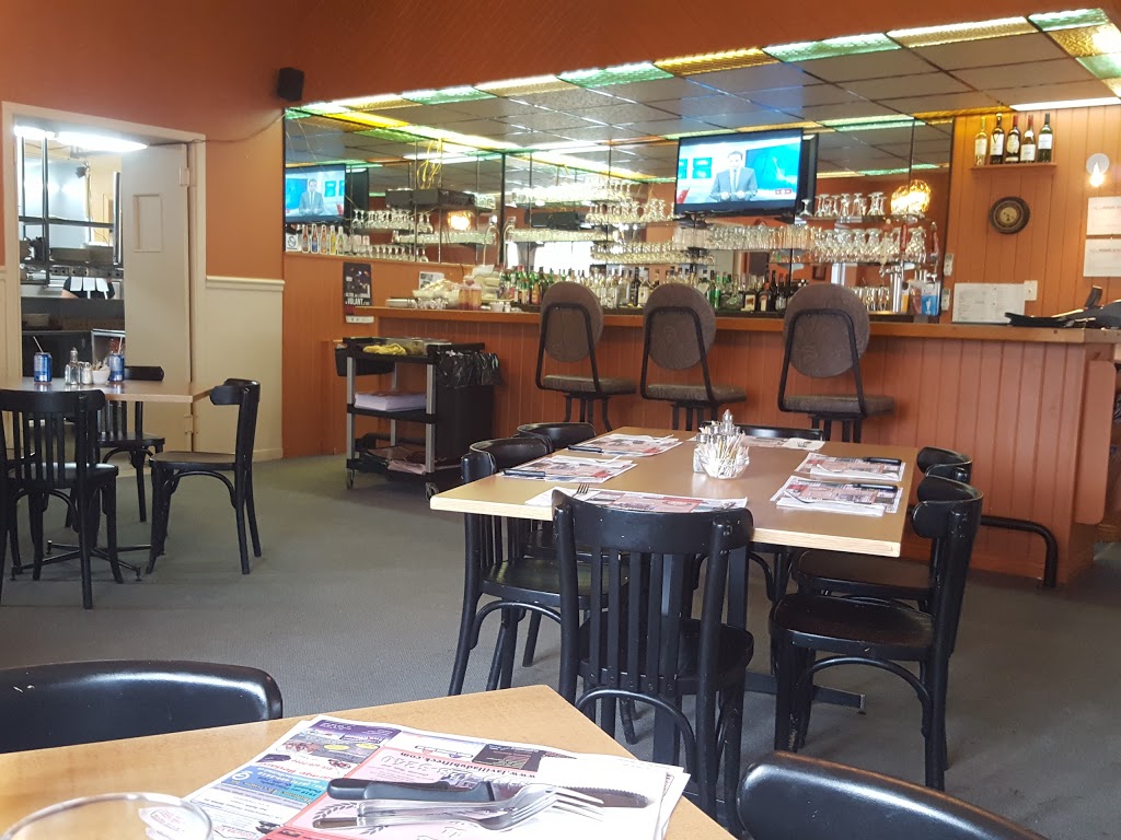 Restaurant-Bar La Villa Du Bifteck Enr | 58 Rue Principale, Chénéville, QC J0V 1E0, Canada | Phone: (819) 428-3240