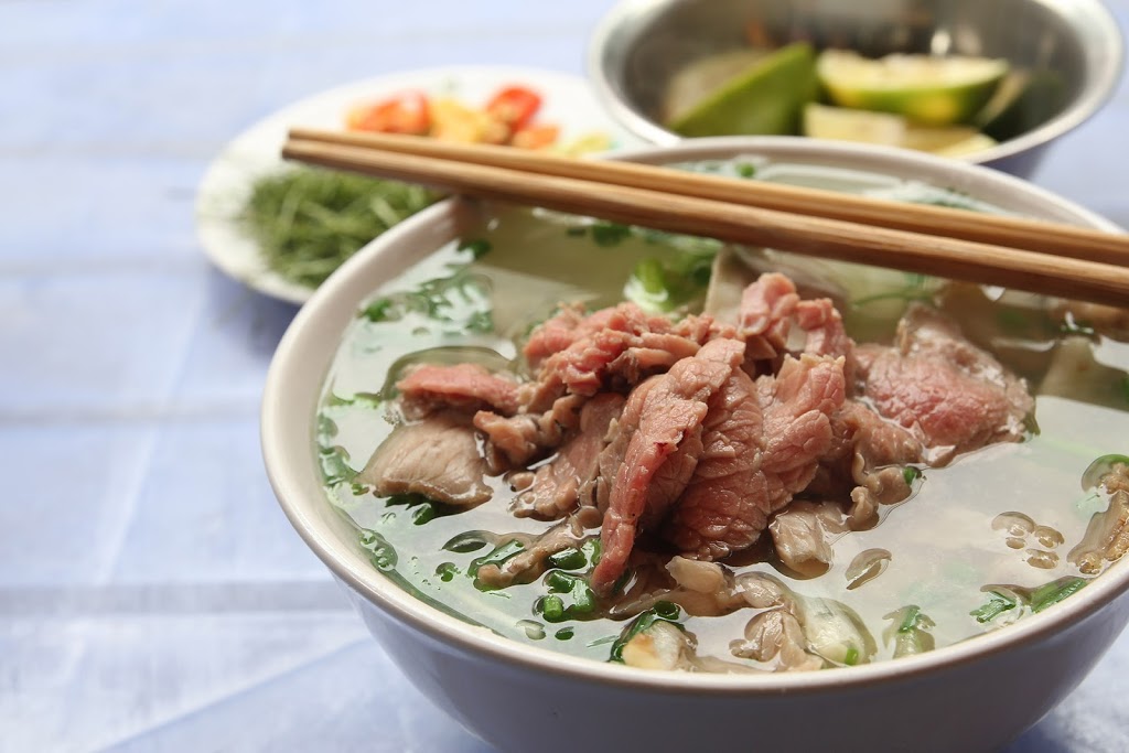 Pho Mi 89 | 2501 Prince Michael Dr, Oakville, ON L6H 7P1, Canada | Phone: (905) 257-8088