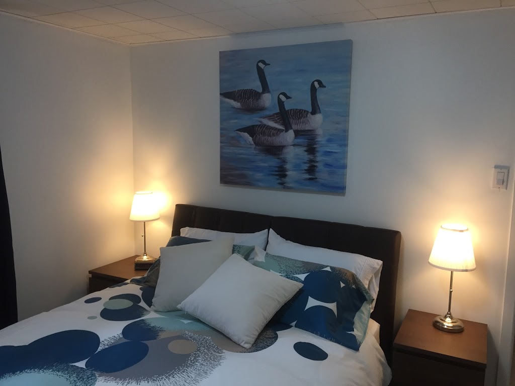 Martine et Michel | 105a Rue Louis-H.-La Fontaine S, Boucherville, QC J4B 4Y7, Canada | Phone: (514) 347-7751