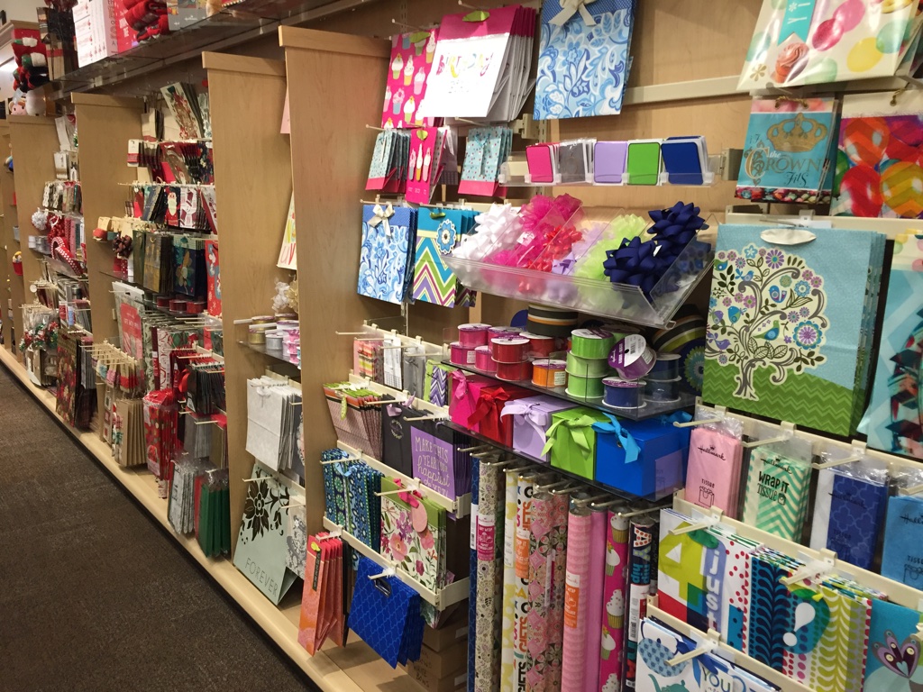 Hallmark | 777 Guelph Line C2, Burlington, ON L7R 3N2, Canada | Phone: (905) 637-6647